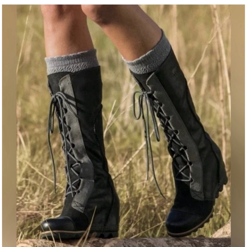SOREL CATE THE GREAT WEDGE 8.5 Tall GRAY Women Boots Waterproof GUC RARE Lace Up